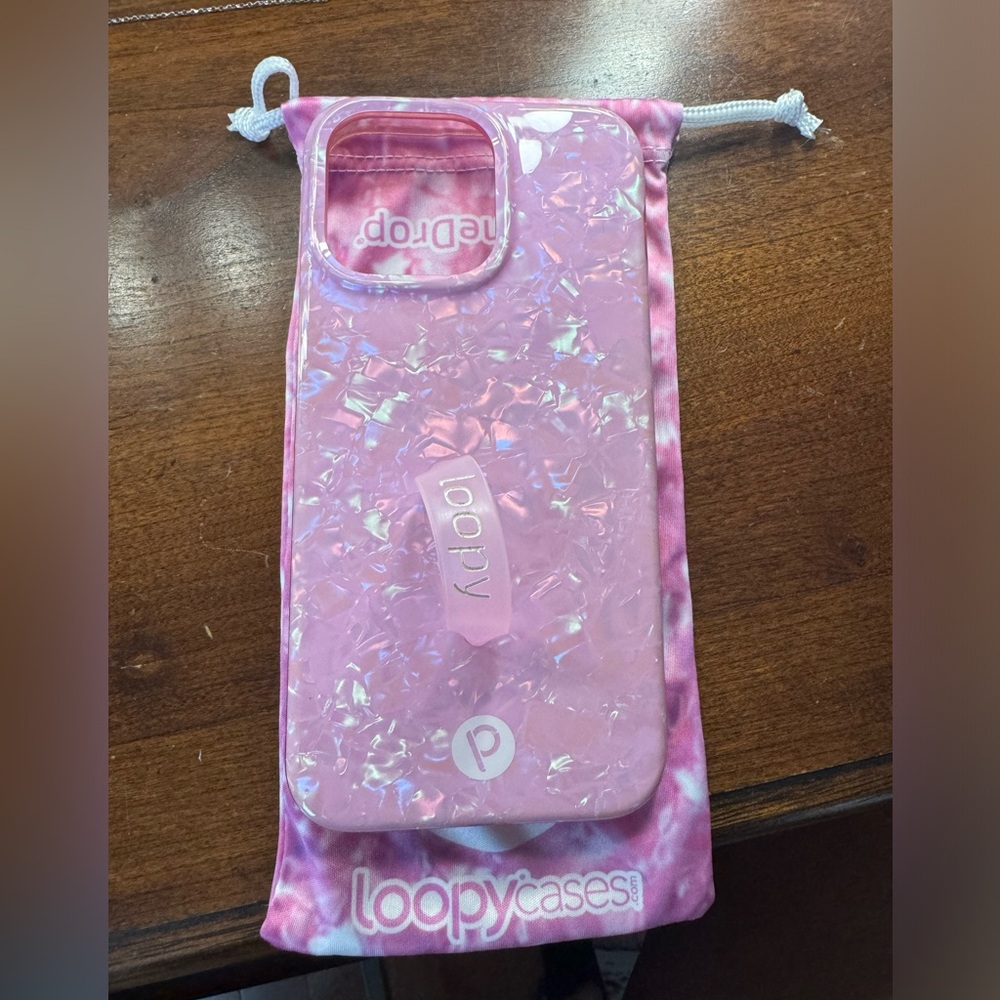 iPhone 15 Pro Max Loopy Case